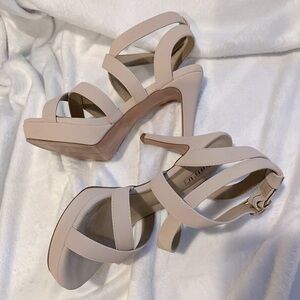 IDIFU Women's Dress Platform High Heels Strappy Heeled Sandals. Size 7